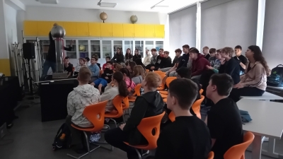 Úžasné divadlo fyziky (Údif) opět na naší škole